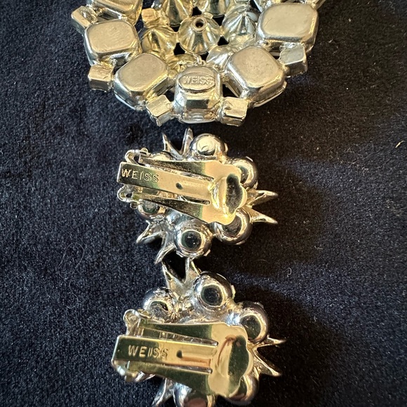 Vintage Weis White Cabochon &  Rhinestone Brooch and Earring Set - Women Jewelry - Picture 5 of 5